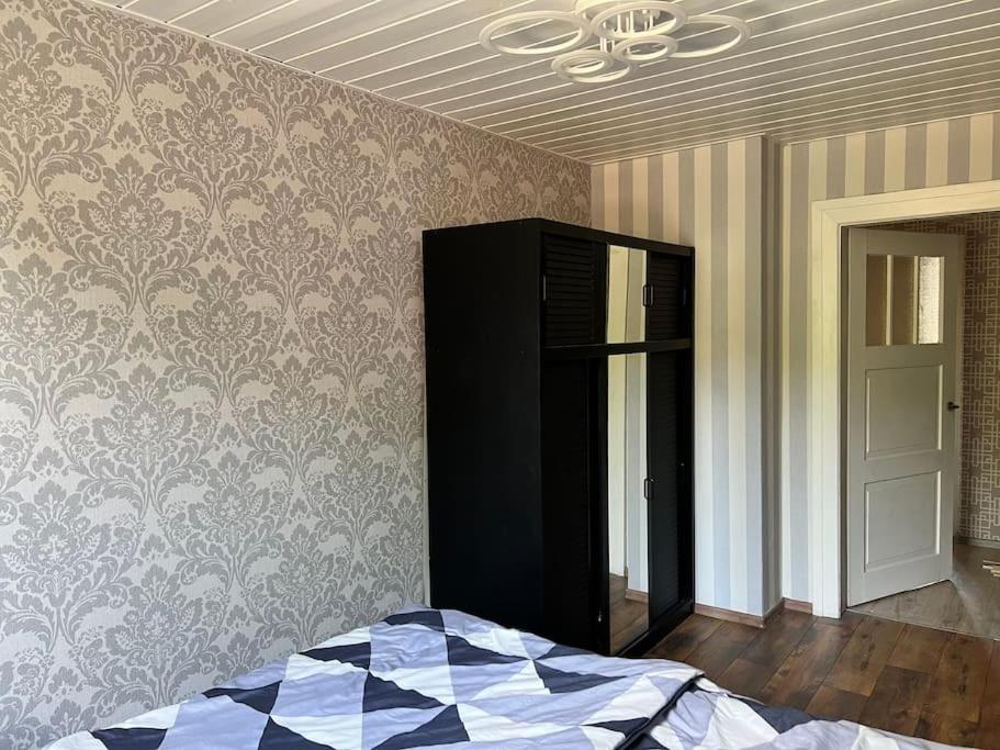 Schoenes City-Apartment Im Zentrum Mit Balkon Hof  Esterno foto